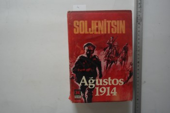 Ağustos 1914 – Soljenitsın , Hürriyet Yayınları , 845 s. (Ciltli Şömizli)