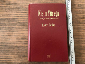 Robet Jordan – Zaman Çarkı/ Kışın Yüreği