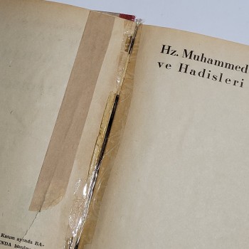 Hz. Muhammed ve Hadisleri (Ciltli) - 1964 Okat Yayınevi - Yazar: Abdulbaki Gölpınarlı - 154s.