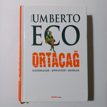 Umberto Eco - Ortaçağ (Ciltli)