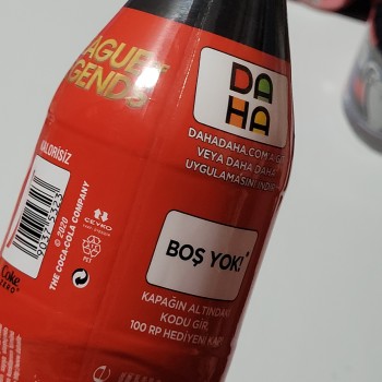Coca-Cola LoL Freezone Şampiyonluk Ligi Caitlyn Açılmamış Şişe 100 RP Hediyeli