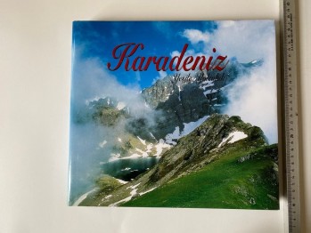 Karadeniz Yeşile Yolculuk – İlhan Akşit (Ciltli, Kutulu)