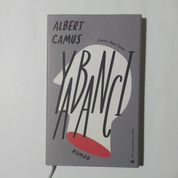 Yabancı - Albert Camus (Ciltli, Şömizli)
