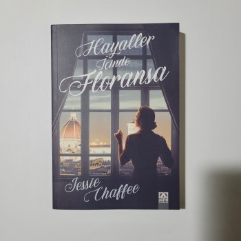 Hayaller İçinde Floransa - Jessie Chaffee