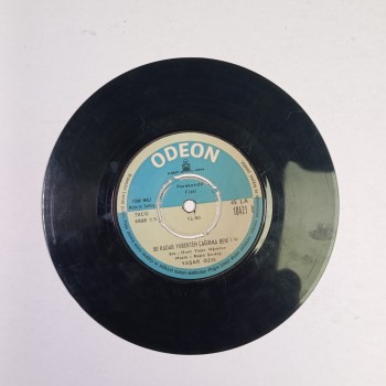 Yaşar Özel - Bu Kadar Yürekten Çağırma Beni - Ağlar Gezerim