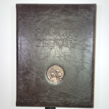 Sağlık Ordusu (Özel Deri Kutulu, Ciltli, Şömizli, CD'li)