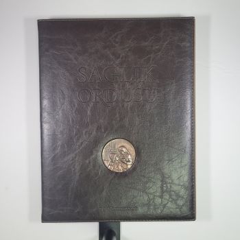 Sağlık Ordusu (Özel Deri Kutulu, Ciltli, Şömizli, CD'li)