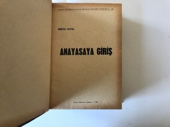 Anayasaya Giriş – Mümtaz Soysal (Ciltli)