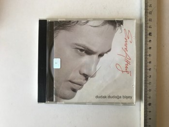 Dudak Dudağa Bişey- Emre Altuğ