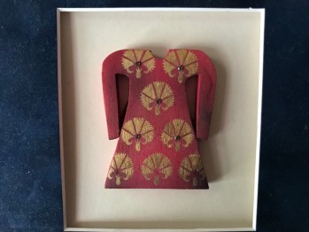 Altın Varaklı El İşçiliği Kadife Paspartulu ve Ahşap Malzeme Kaftan Çalışması