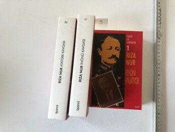 Rıza Nur Kendini Anlatıyor (Cilt: 1-3)