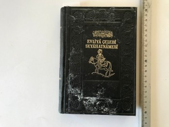 Evliya Çelebi Seyahatnamesi Cilt: 1