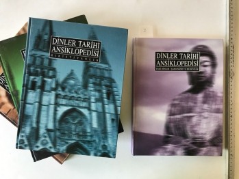 Dinler Tarihi Ansiklopedisi 4 Cilt (Ciltli)