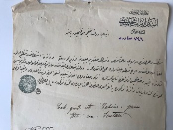 Madam Terasa İle İlgili Galata Mahkemesiyle İtalyan Konsolosluğu Arasındaki 16 Adet Pul ve 12 Tane Mühürlü Hırsızlık Davası Lotu/1305-1327 Arası 9 Sayfa