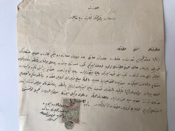 Madam Terasa İle İlgili Galata Mahkemesiyle İtalyan Konsolosluğu Arasındaki 16 Adet Pul ve 12 Tane Mühürlü Hırsızlık Davası Lotu/1305-1327 Arası 9 Sayfa