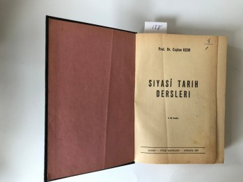 Siyasi Tarih Dersleri – Prof. Dr. Coşkun Üçok (Ciltli)