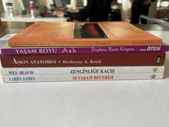5 Adet Kitap