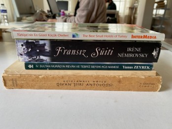 5 Adet Kitap