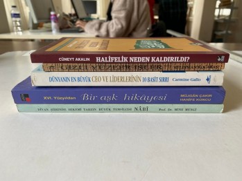 5 Adet Kitap