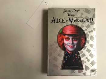 Alice ın Wonderland(Kutulu, DVD)