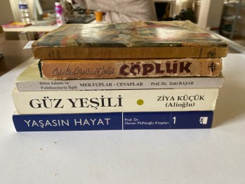 5 Adet Kitap