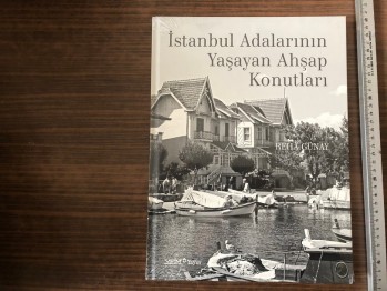 İstanbul adalarının yaşayan ahşap konutları – Reha Günay