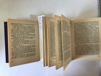 Niobe’nin Çocukları – Tasov Thançsiodi 2 kitap (Yunanca, Ciltli-şömizli), Aestia, 1988, 365 s.