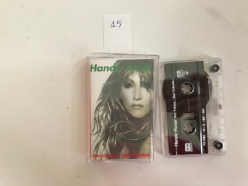 Sen Yoluna… Ben Yoluma..– Hande Yener