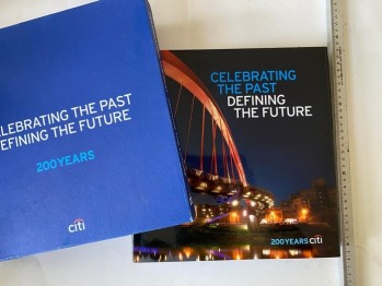 Celebratik The Past – Defining The Future (Ciltli, Kutulu) / Citi, 2011, 304 s.