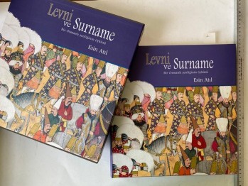 Levni Ve Surname –Esin Atıl (Kutulu,Ciltli)/Koçbank,1999,245 s.