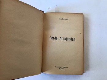 Perde Aralığından-Nadir Nadi (Ciltli)