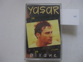 Yaşar-Divane