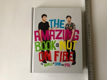 The Amazing Book is Not On Fire (ciltli)