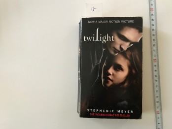 Twilight-Stephenıe Meyer