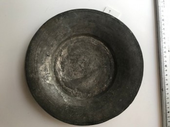 Osmanlı Dönemi Bakır Tabak/23,5x6(Ermeni Mühürlü)