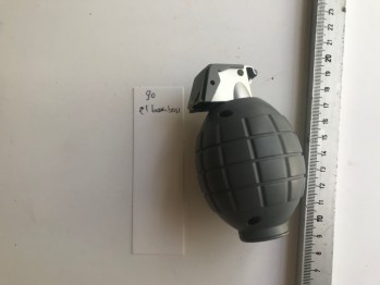 Oyuncak El Bombası