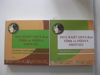 Deli Raşit Usta’dan Türk ve Dünya Mutfağı –Raşit Doğruer /Demos,2014(2 adet,ciltli)