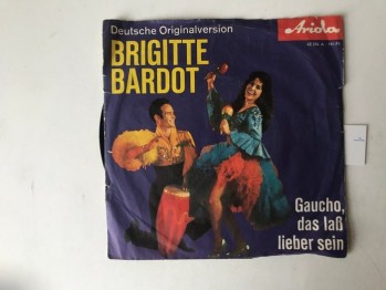 Brigitte Bardot Gaucho, Das Lass’ Lieber Sein – Rolf Peer Und Die Ping Pongs