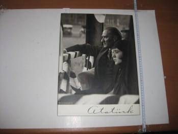 Kemal Atatürk Değişim ve Uluslaşma Süreci - Bernard Lewis / Halil İnalcık (Ciltli) / Ertuğ & Kocabıyık, Milano, 1998, 157 s.