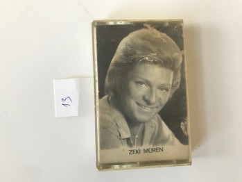 Zeki Müren