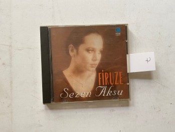 Firuze-Sezen Aksu