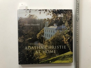 Agatha Christie At Home – Hilary Macaskill , Ciltli , 144s