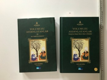 Yolumuzu Aydınlatanlar – Yahya Kutluoğlu , Kültür A.Ş. Yayınları (2 Cilt)