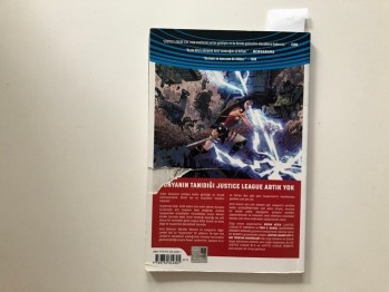 Justice League Cilt 1 Soy Tüketme Makineleri – Bryan Hitch&Tony S. Daniel&Sandu Florea&Tomeu Morey