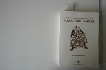 Uzak Doğu Tarihi – Wolfram Eberhard, TTK, 2019, 374 s.
