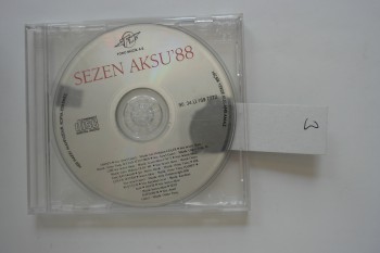 Sezen Aksu-Sarışın