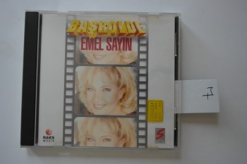 Emel Sayın-Başrolde