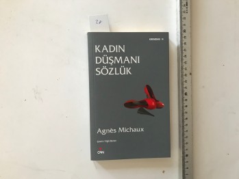 Yüzüklerin Efendisi Yüzük Kardeşliği – J. R. R. Tolkien, Metis, 486 s.
