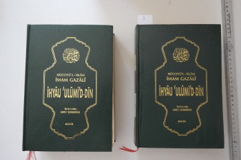 İhyau Ulumi’d-Din - Hüccetü’l İslam İmam Gazali , Bedir Yayınevi (2 Cilt)