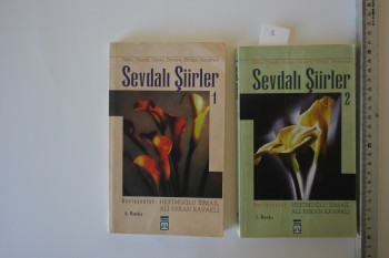 Sevdalı Şiirler (Cilt 1-2)